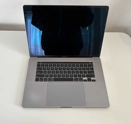 Intelの16インチMacBook 2019 16GB 1TB