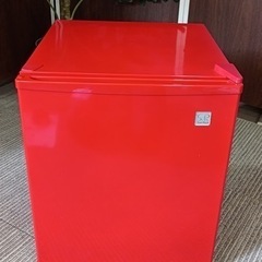 八4129【美品★高年式】2022年製　冷蔵庫　イー・エム・エー...