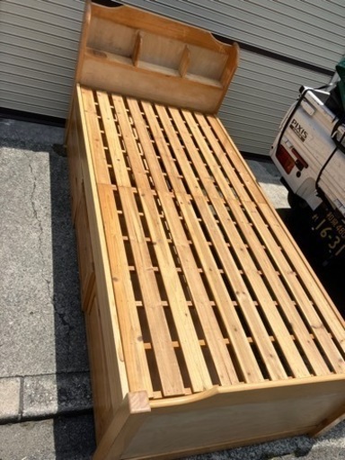 ベッドフレーム　シングルサイズ　配送可能