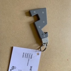 キーホルダーとスマホ立てのセットの画像