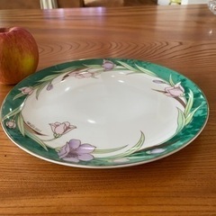 ガラス皿、食器3枚の画像