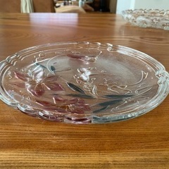 ガラス皿、食器3枚の画像