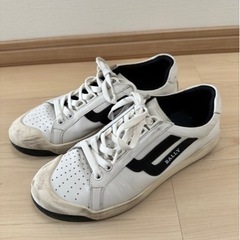 スニーカーの画像