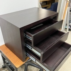 取引場所 南観音 I2406-341 FRANCE BED 3段チェスト サイドテーブル 汚れキズありの画像