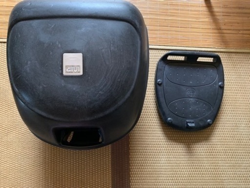中古　リアGIVIケース