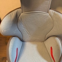 値下げしました。チャイルドシート　ジュニアシート　COMBI コンビの画像