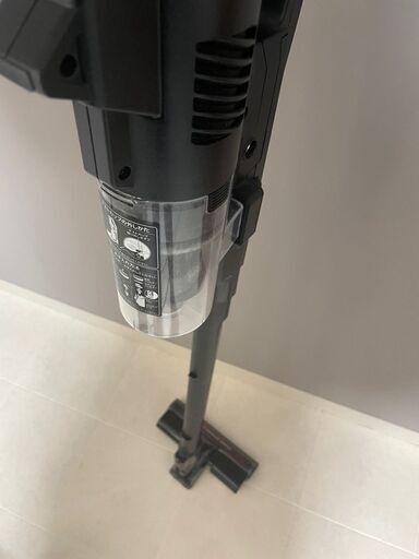 使用してから1年も経っていない掃除機です