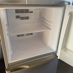 【SOLD】 SANYO 冷蔵庫　SR-141Mの画像