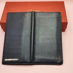 カルティエ　長財布　札入れ　キャビアスキン　箱など備品付きの画像