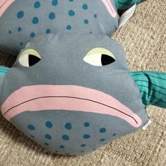 フライングタイガー ジンベイザメ クッション2個の画像