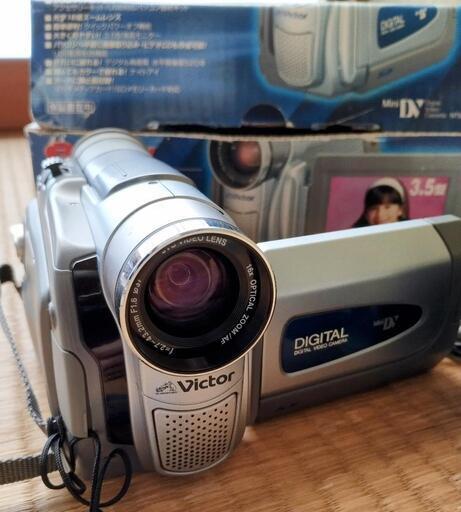 Victor Digital ビデオカメラ GR-D90K 【通電,動作,年式,充電,バッテリー,全て不明】芦屋市まで引取のみ！配送不可！