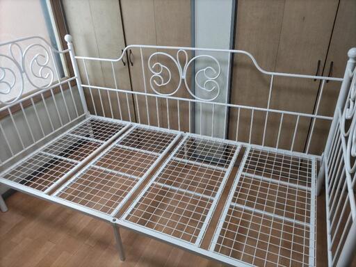 【お姫様ベッド】フレーム枠のみシングルベッド枠【ニトリ】旭川市内なら配送代金込み※マットレス付いてません（御希望であれば組立までおこないます）