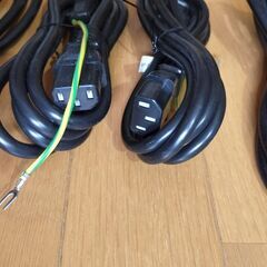 電源ケーブル