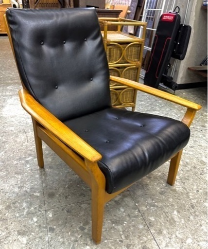 イギリス製アームチェア