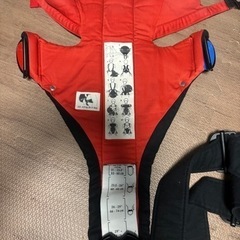 BabyBjorn ベビービョルン 抱っこ紐　腰ベルトついていますの画像