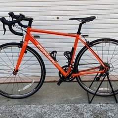 自転車 クロスバイクの画像
