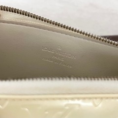 【正規品・美品1回のみ使用】(箱と鞄袋付き)LOUIS VUITTON ルイヴィトン ヴェルニ レキシントン アクセサリーポーチ パーティー 結婚式などの画像
