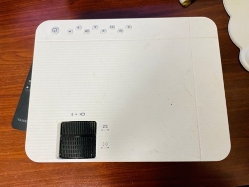プロジェクター、専用カバンや付属品付き