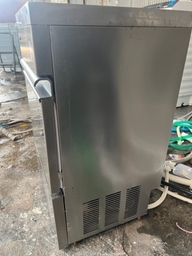 ?フクシマ ガリレイ  製氷機?配達可能