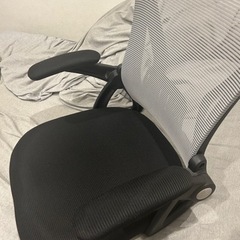 チェアのジャンク品。座椅子として使えます