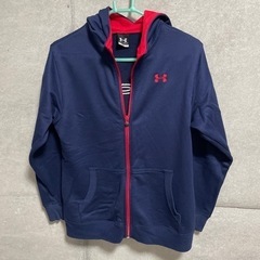 アンダーアーマー　パーカー　YXL