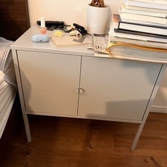 受渡者確定:　IKEA LIXHULT リックスフルト キャビネ...