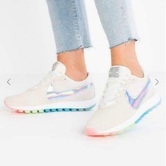 NIKE スニーカー　pre-love ox rainbowの画像