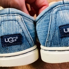 UGG★アグ★デニム★スリッポン★ロゴロゴ★スニーカーの画像