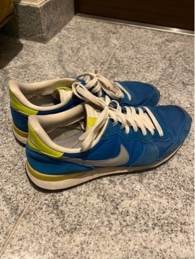 NIKE スニーカー