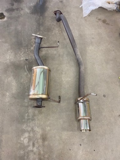 ハイエース　マフラー　ブリッツ　砲弾