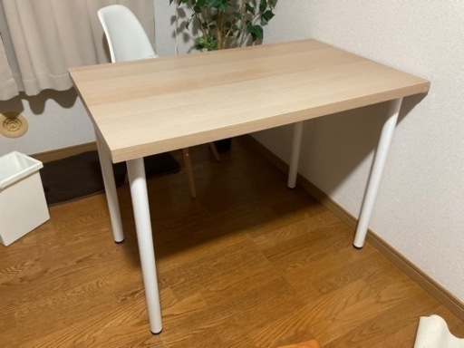 IKEAのテーブル（引取先決定済み）