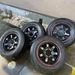 車のパーツ