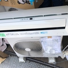 配送取付込み金額  東芝 ルームエアコン Vシリーズ　ムーンホワ...