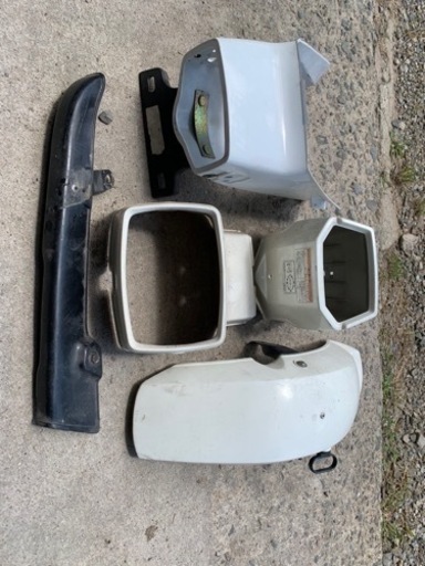 車のパーツ 外装、車外用品