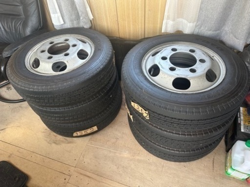 【売却済】TOYOタイヤ　DELVEX ホイール付　175/75R15 103/101 N  ６本