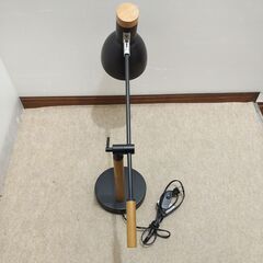 🍎ニトリ ワークランプ メストロの画像