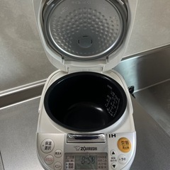 【18年製】象印 IH炊飯ジャー 1.0L ライトベージュ NP-XA10型の画像