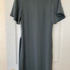 再値下げ‪☆H&M ワンピース 濃緑色 32サイズ