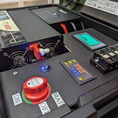 キャンプ、車中泊、工事現場、非常時電源に！持運び可能オーダーメイドサブバッテリーシステム（リン酸鉄リチウムイオンバッテリー使用）※軽車中泊用のライト仕様追加しました‼ - 厚木市