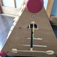 木製玩具　おもちゃ　時計　アルファベット　知育玩具の画像