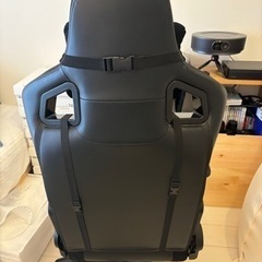 noblechairs EPIC ゲーミングチェアの画像