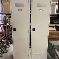 オフィス用家具 ロッカー　1人用　1点2,200円　(約)横幅4...