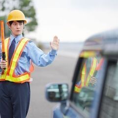 年齢、性別不問の警備スタッフ　シフト自由　週払い可　寮有り(摂津...