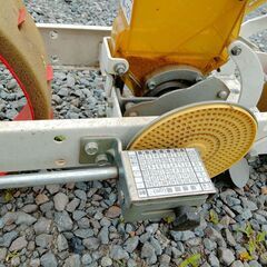 【取りに来られる方限定】　種まき機　播種機　みのる産業　野菜播種機　PW-121の画像
