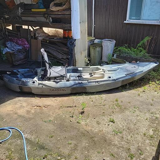 【終了】【取引中】足漕ぎカヤック　モンベル　ライオット　マコ10　mont-bell　Riot MAKO10　魚群探知機+パドルセット