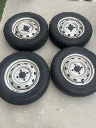 新品タイヤ　S201ハイゼット