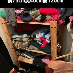 　店舗に木製棚　