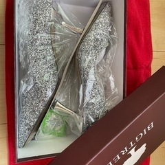 BIG TREE キラキラパンプスの画像
