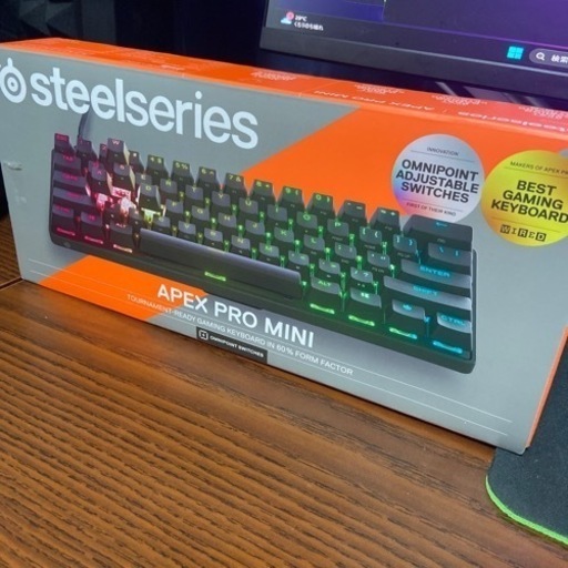 ゲーミングキーボードAPEX PRO MINI