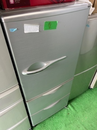 早い者勝ち大セール‼️‼️＋ご来店時、ガンお値引き‼️AQUA(アクア) 2012年製 255L 3ドア冷蔵庫